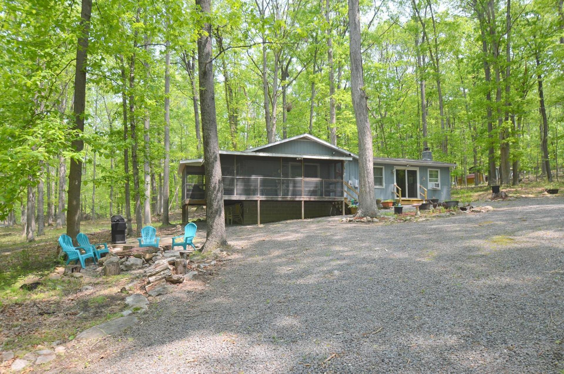 Bear Necessities -Forget Your Worries! Villa Great Cacapon Exterior photo